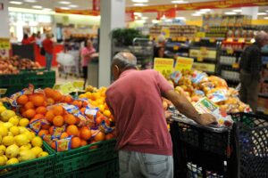 Adiconsum, allarme inflazione