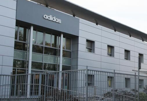 adidas sede legale monza