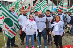 Sciopero legno. Ora riprendano le trattative