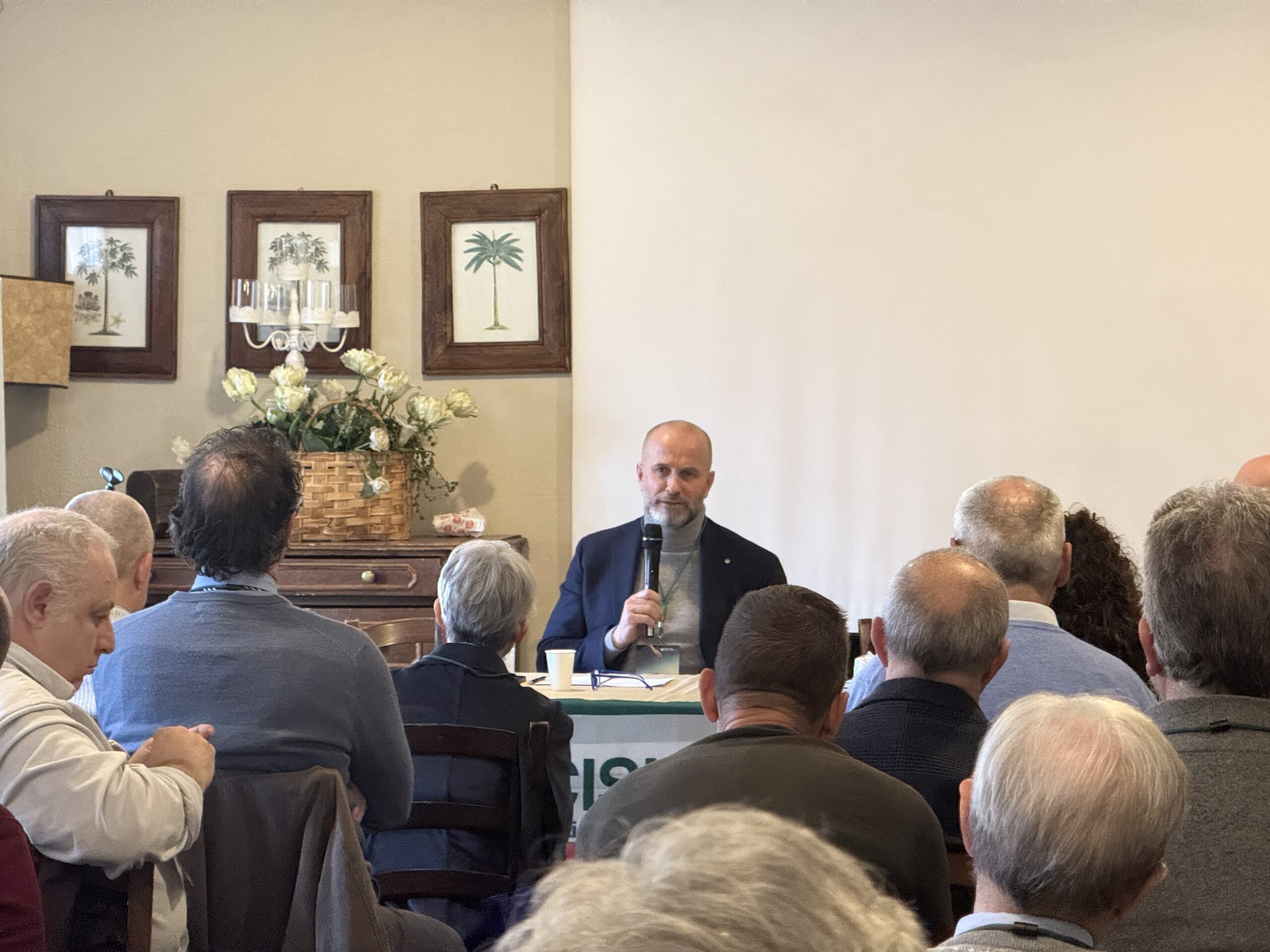 F182D73B-1FBB-4C93-99B0-39AAD6F9B5F2