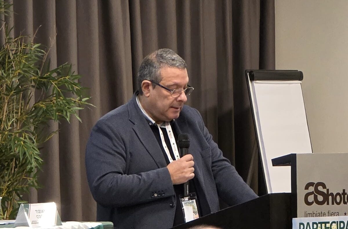 e6814c4f-a6dd-465b-8607-8d7e0242c8d2